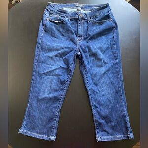 NWOT Judy Blue Dark Indigo Skinny Capri
